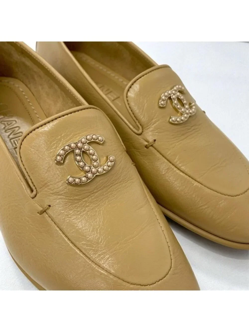 Chanel Loafer Leather Shoes Beige Coco Mark Pearl - Picture 9 of 10